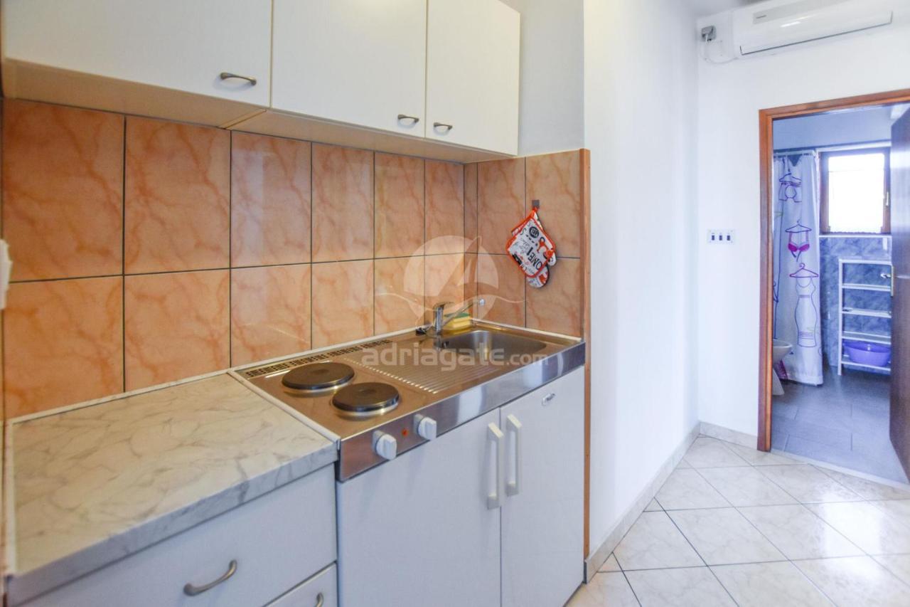 Apartments Marica Sukošan Buitenkant foto